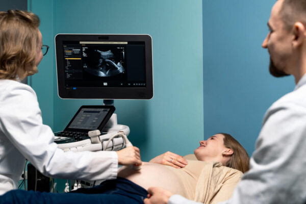 how much does an ultrasound tech make